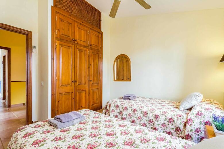 Villa Marcolis Cel