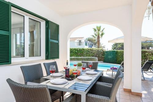 Cala'n Blanes Villa Sleeps 9 Pool Air Con Wifi