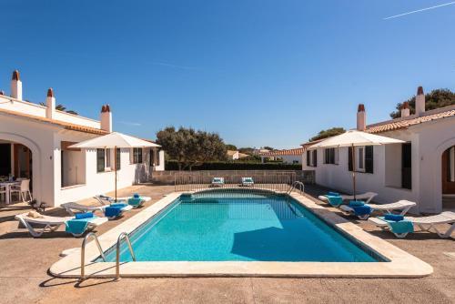Apartamento Apto J, Calan Brut