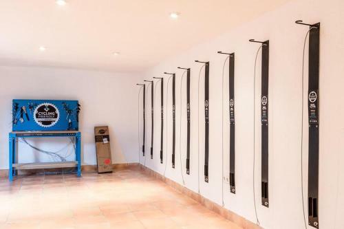 Cala San Vicente Villa Sleeps 4 Pool