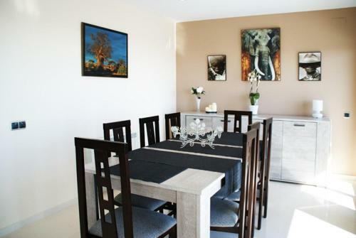 Villa Casa En Calafell Con Piscina Privada!!