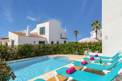 Urbanitzacio Tamarinda Villa Sleeps 6 Pool Air Con