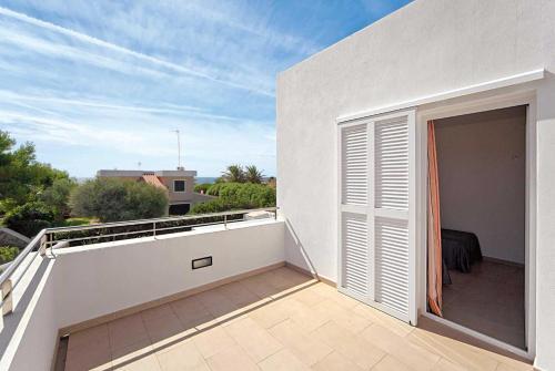 Cala En Bosch Villa Sleeps 8 Air Con Wifi