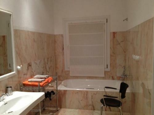 Cala Vadella Villa Sleeps 6 Pool Air Con Wifi