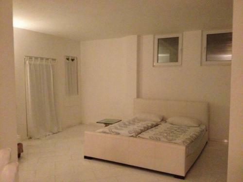 Cala Vadella Villa Sleeps 6 Pool Air Con Wifi