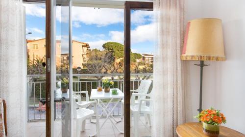 Calella De Palafrugell Apartment Sleeps 4