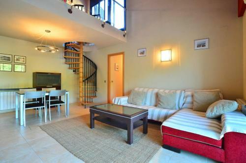 Calella De Palafrugell Apartment Sleeps 6 Pool