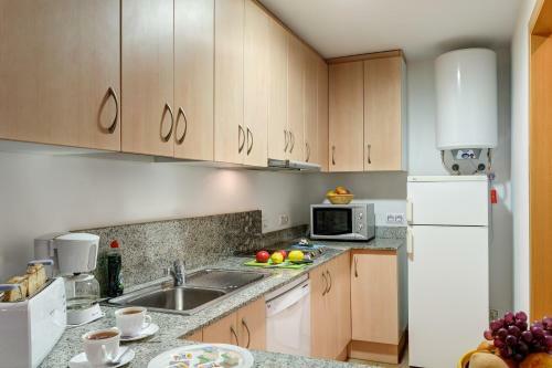 Calella De Palafrugell Apartment Sleeps 4 T425112