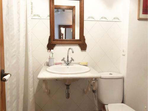 Five-bedroom Holiday Home In Altafulla