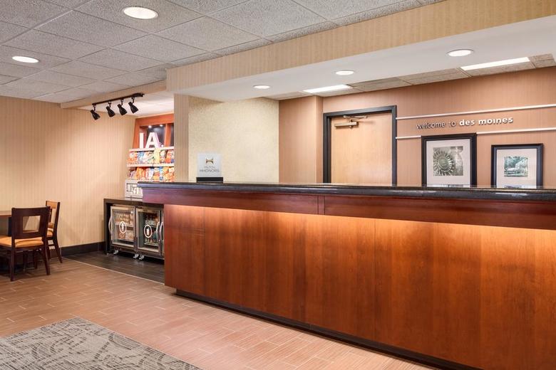Hotel Hampton Inn Des Moines-airport