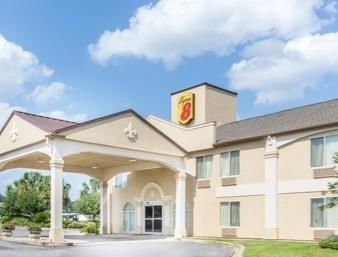 Hotel Super 8 Alexandria I-49