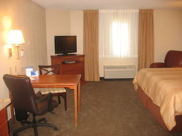 Hotel Candlewood Suites Waterloo- Cedar Falls