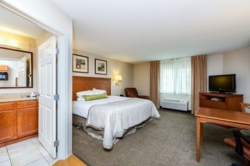 Hotel Candlewood Suites Waterloo- Cedar Falls