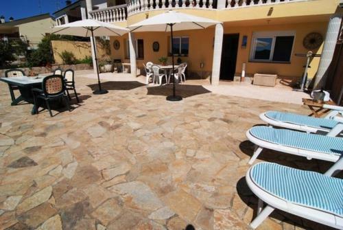 Arenys De Munt Villa Sleeps 4 Pool Wifi