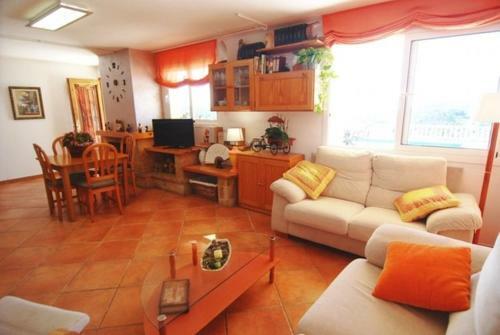 Arenys De Munt Villa Sleeps 4 Pool Wifi