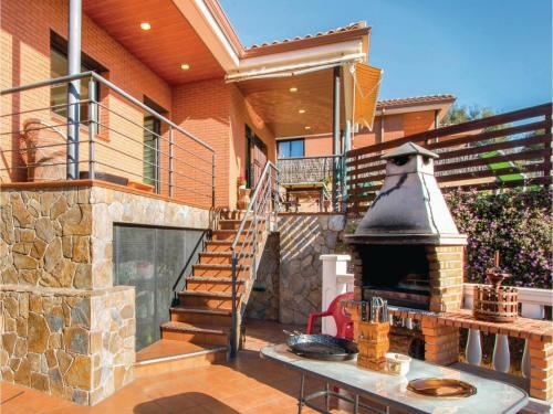 Four-bedroom Holiday Home In Arenys De Munt