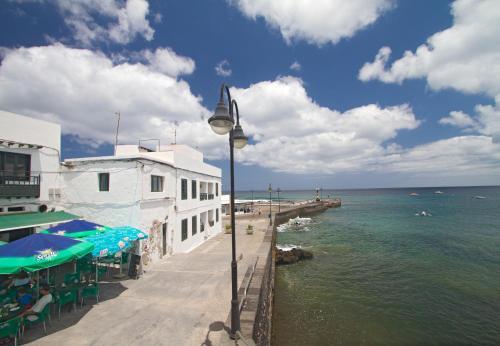 Apartamento Eco Fisherman's Seafront Cottage
