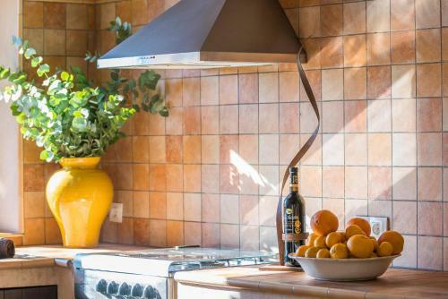 Arta Villa Sleeps 4 Wifi