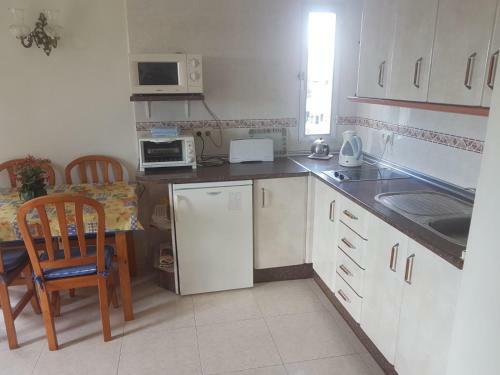 J�piter 1 Bedroom Apartment With Sea & Pool Views