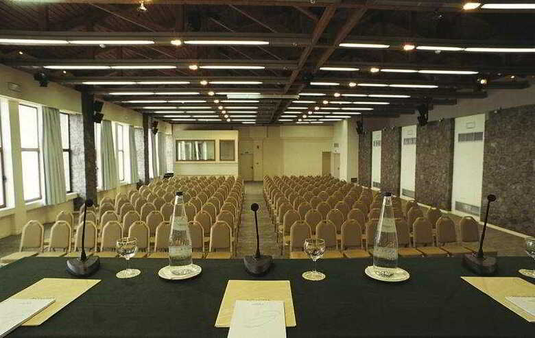 Hotel Anemolia Resort And Conference