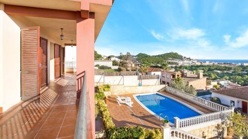 Blanes Villa Sleeps 9