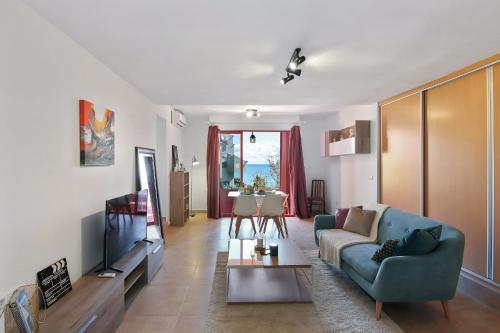 Coral Apartment In Muralla Roja