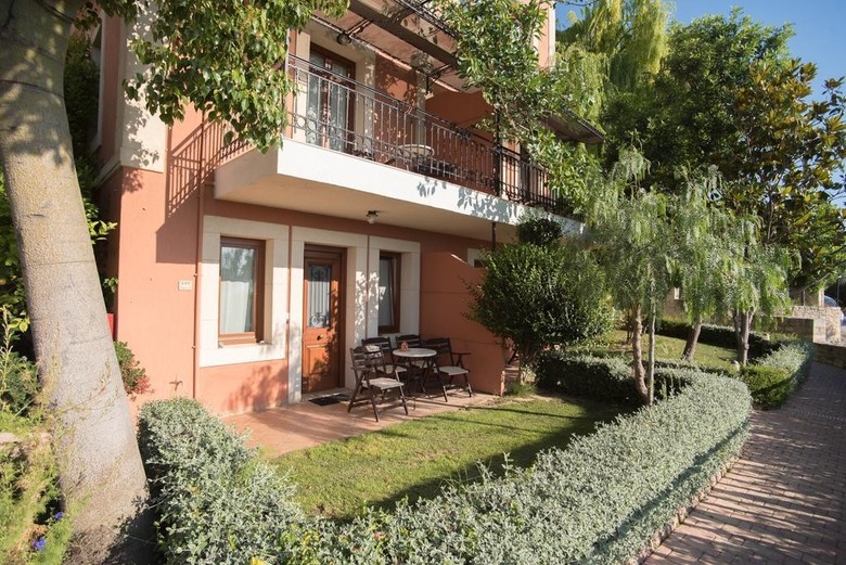 Hotel Katalagari Country Suites