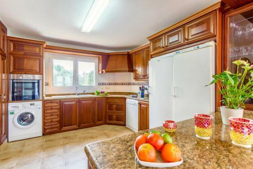 Can Picafort Villa Sleeps 8 Air Con Wifi