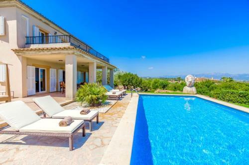 Can Picafort Villa Sleeps 8 Air Con Wifi
