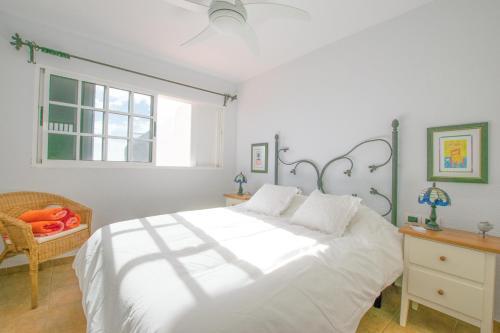 Classy Bungalow With Pool & 300mb, 500m From Sea