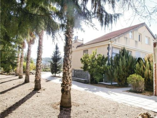 Six-bedroom Holiday Home In Caravaca