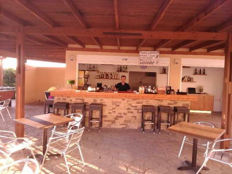 Hotel Roselands
