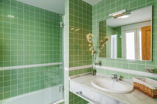 Apartamento D�plex De Dos Habitaciones Con Piscina
