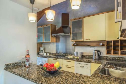Corralejo Villa Sleeps 6 Wifi
