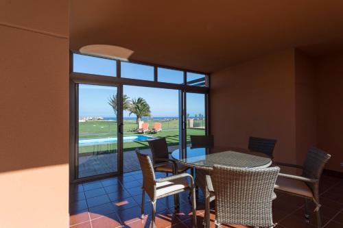 Villas Caleta Beach & Golf