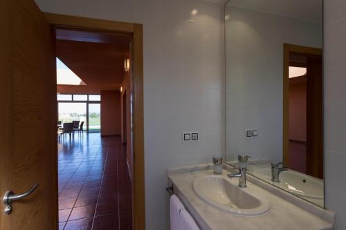Villas Caleta Beach & Golf