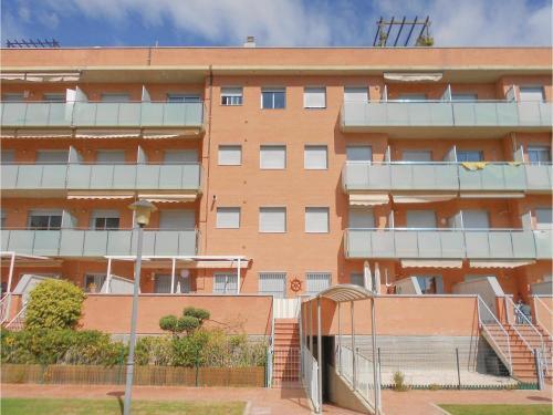 Three-bedroom Apartment In Cubelles