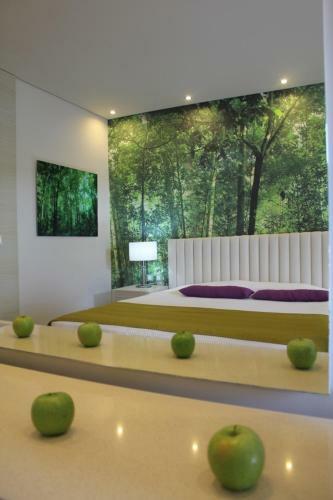 Hotel Eden Roc Resort