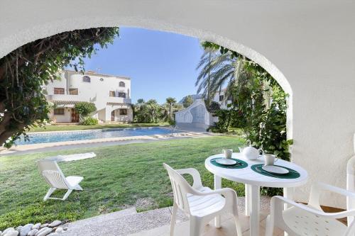 Denia Apartment Sleeps 4 Pool Air Con