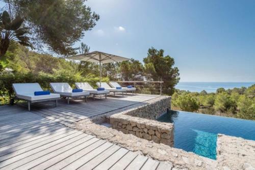 Cubells Villa Sleeps 12 Pool Air Con Wifi