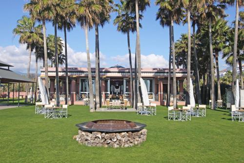 1126 Beachfront High Standard Apartment With Terrace