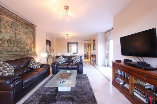 1126 Beachfront High Standard Apartment With Terrace