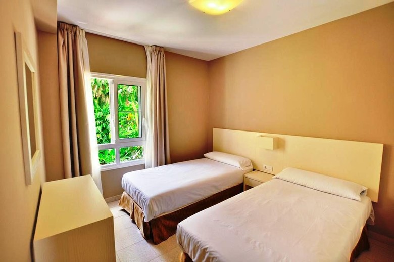Apartamentos Los Olivos Beach Resort