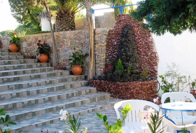 Gaia Hotel