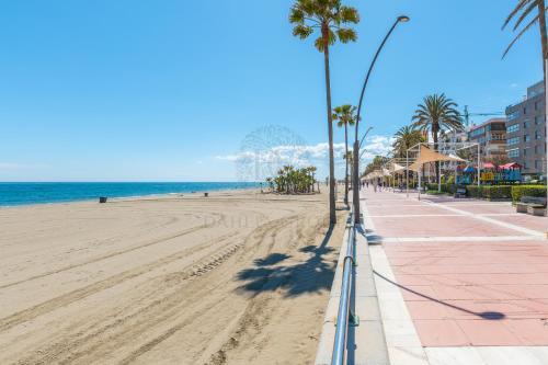 Estepona Beach Apartment By Dahlia Group