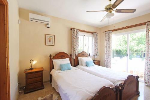1106 Marbella Large Family Villa
