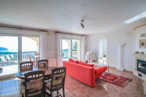 Urbanitzacio Montemar Villa Sleeps 6 Pool Air Con