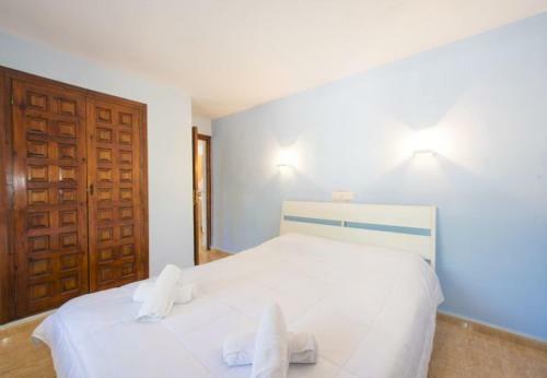 Urbanitzacio Montemar Villa Sleeps 8 Pool