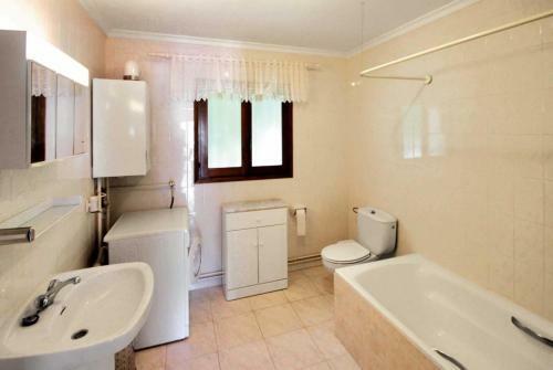 Urbanitzacio Montemar Villa Sleeps 4 Wifi