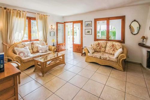 Fanadix Villa Sleeps 6 Wifi